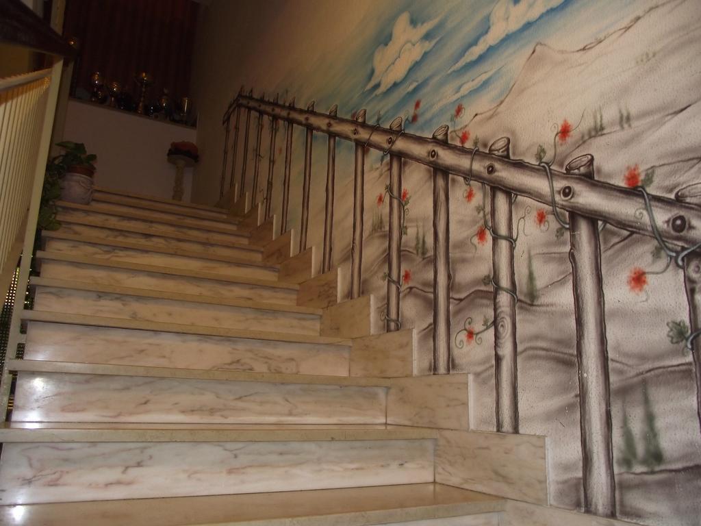 Monte Porzio Hotel Ausonia מראה חיצוני תמונה