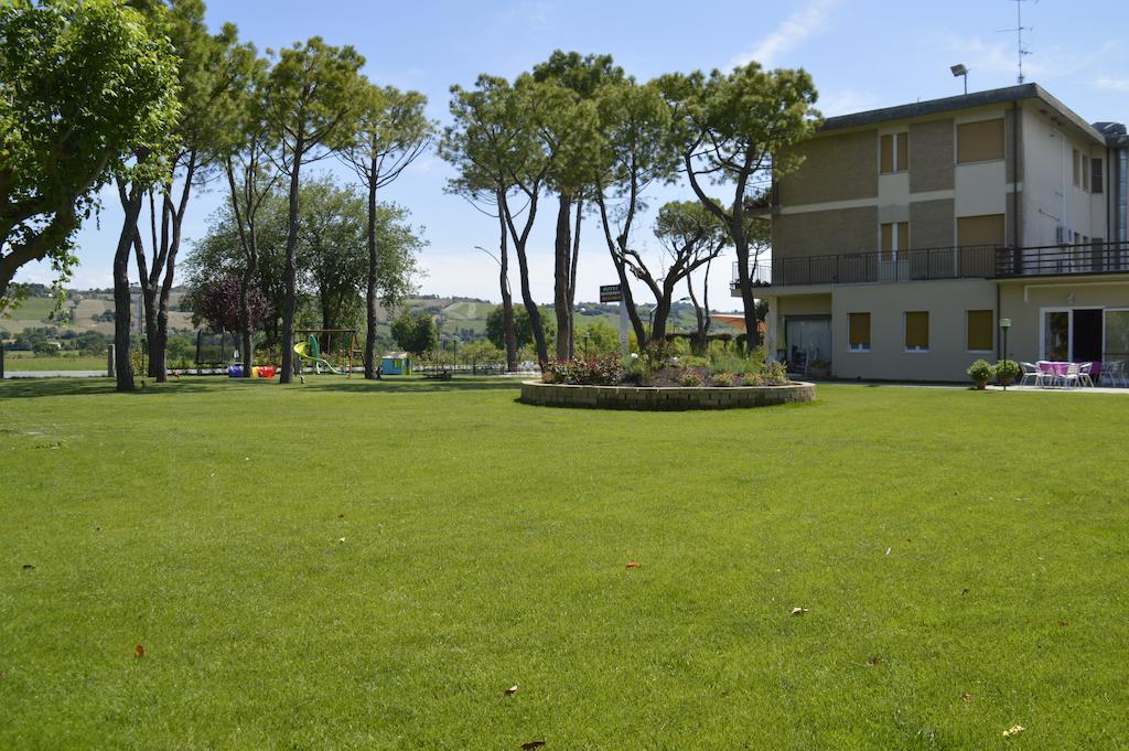 Monte Porzio Hotel Ausonia מראה חיצוני תמונה