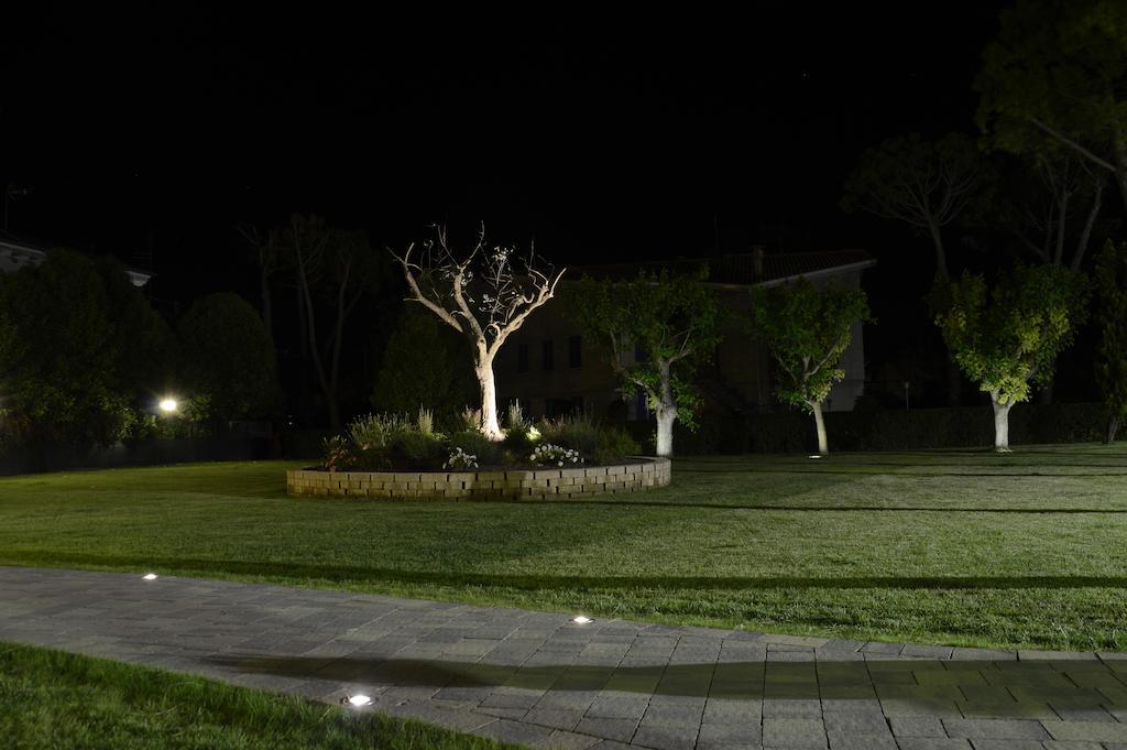 Monte Porzio Hotel Ausonia מראה חיצוני תמונה