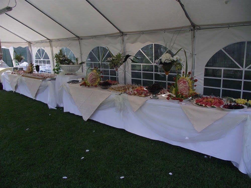 Monte Porzio Hotel Ausonia מראה חיצוני תמונה