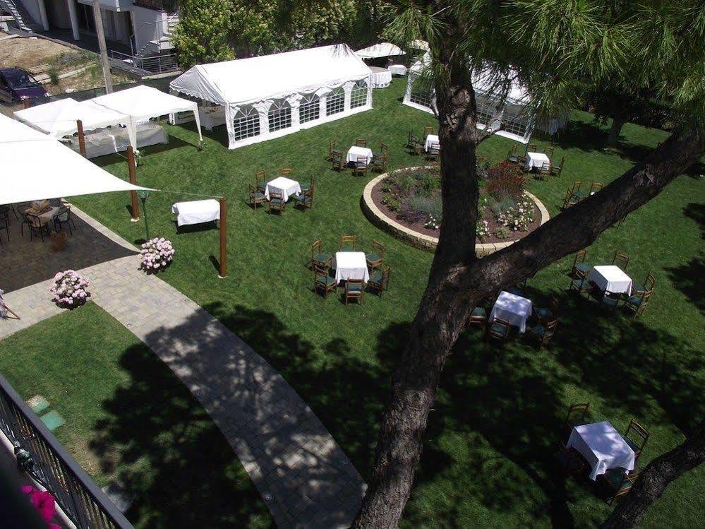 Monte Porzio Hotel Ausonia מראה חיצוני תמונה